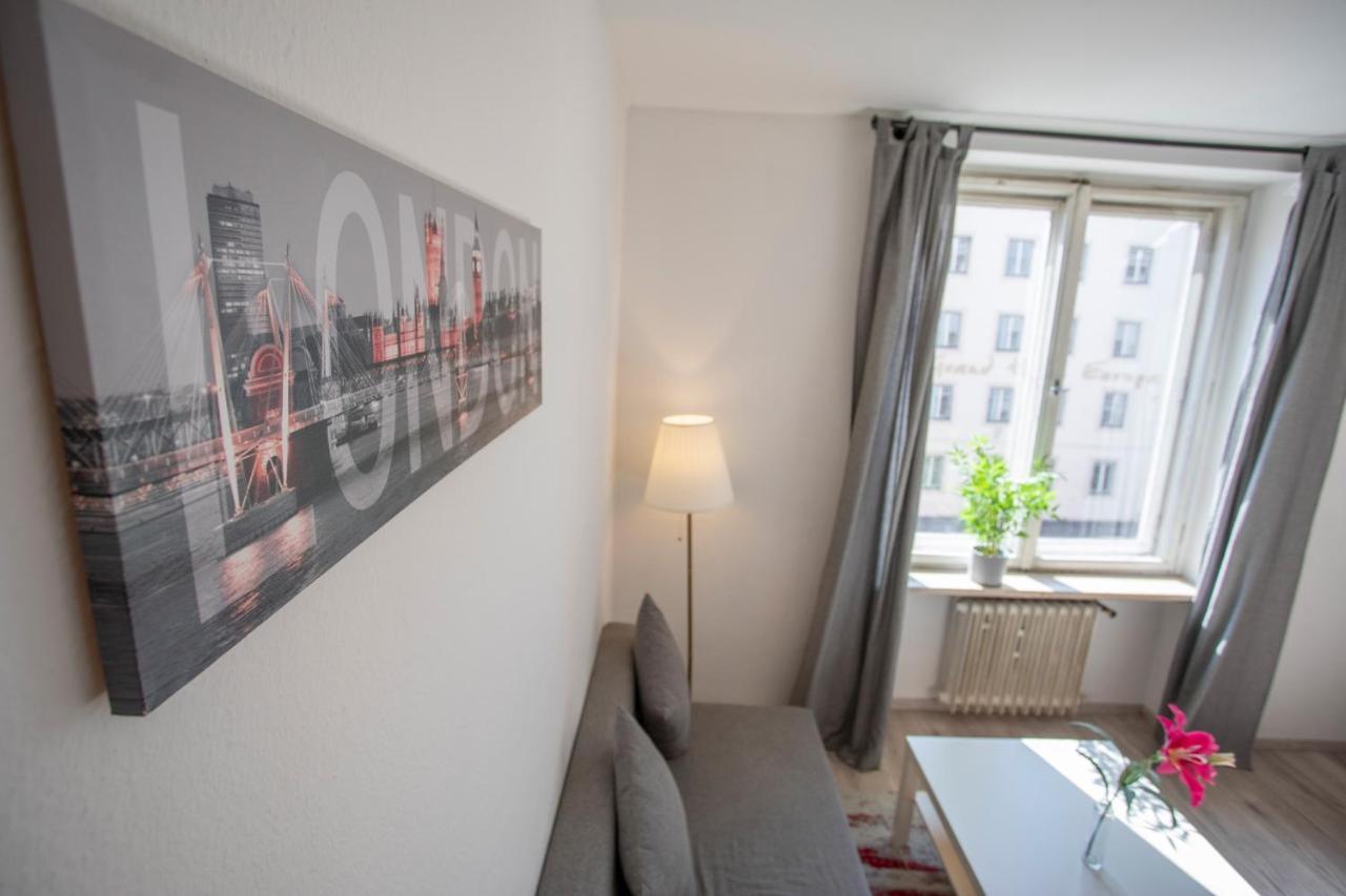 Apartment In The City Center Innsbruck Bagian luar foto